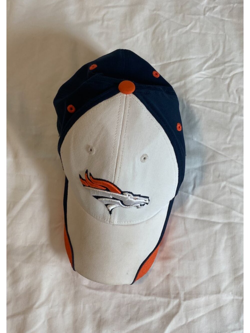 Broncos Reebok NFL cap White and Blue 119208 S/M
